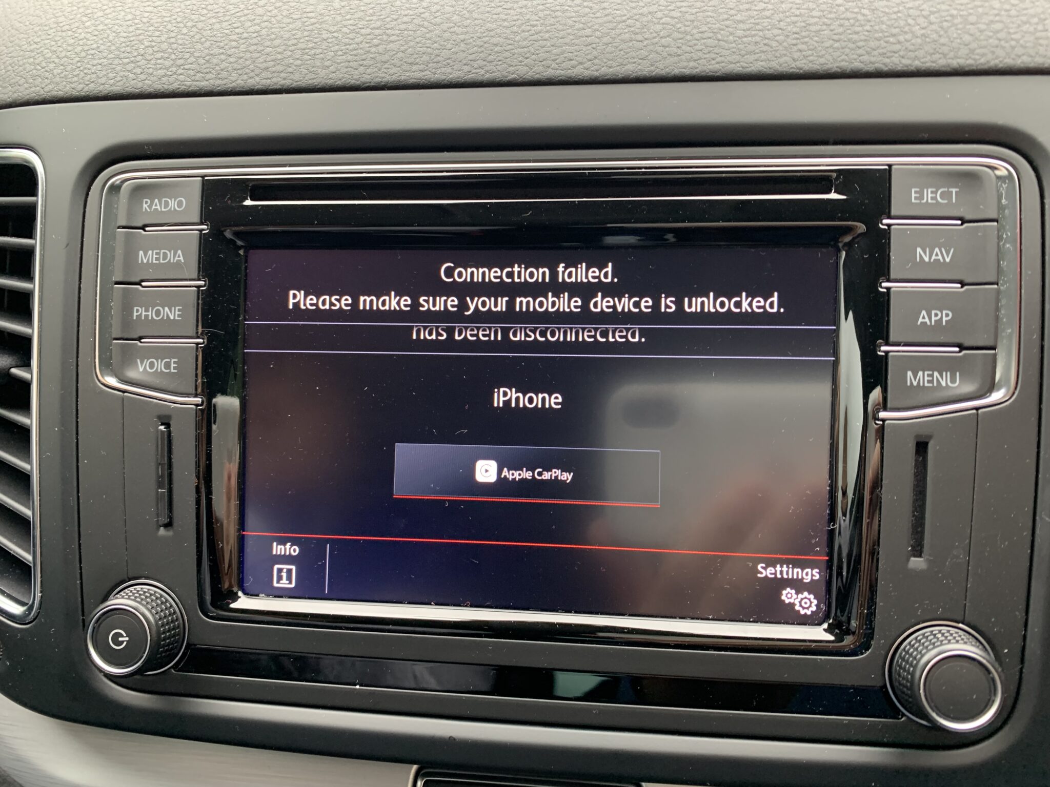 Apple CarPlay funktioniert in einem VW Sharan nicht mehr « think eMeidi